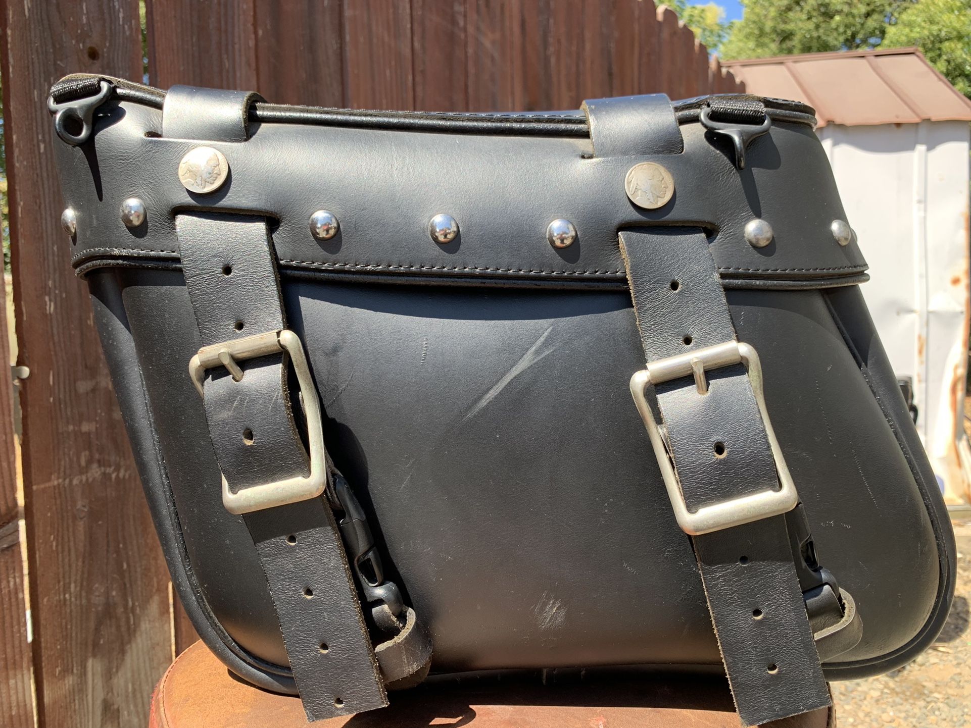 LEATHERWORKS 111+2 DELUXE SLIGHT ANGLE LEATHER SADDLEBAGS