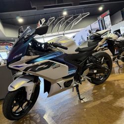2025 Yamaha R3