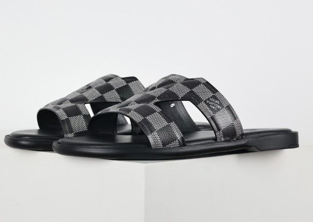 Latest classic slippers