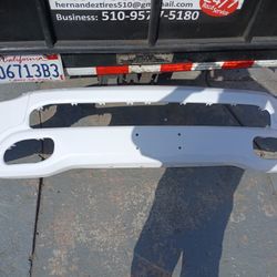 BRAND NEW OUT THE BOX. 2019-2024  DODGE RAM FRONT FACE BAR W/ FOG LIGHTS & SENSOR HOLES 