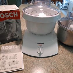 Bosch mixer with blender and more... Like New!!!