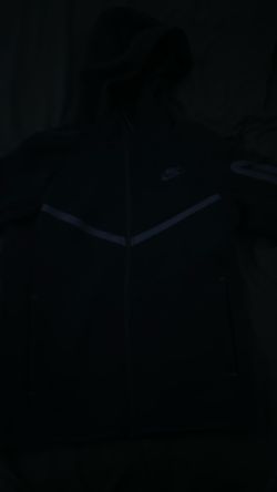 Black Nike Tech