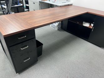 L shaped Desk