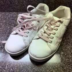Girls White Shoes With Pink Stars Size 4