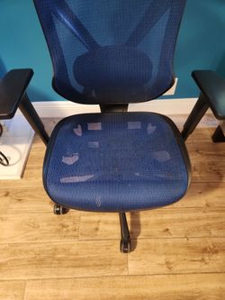 Blue and black adjustable office gaming chair