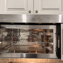 Maytag Microwave 