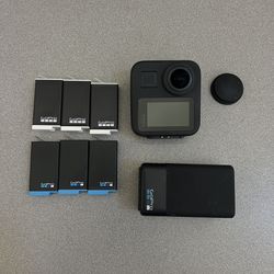 GoPro Max 360 With 6 Batteries