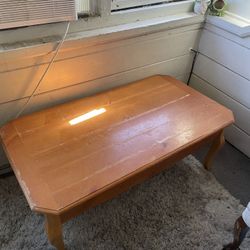 Coffee Table with storage 