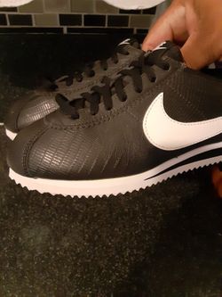 Nike cortez Women 6 Like new