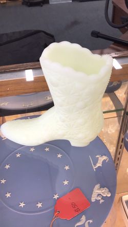 Vintage Fenton Uranium Custard Glass Tall Boot Daisy & Button Pattern 💵  💳  💵  Cash and Card Accepted