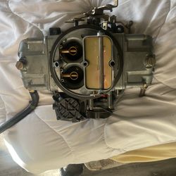 Carburetor for a chevy 350
