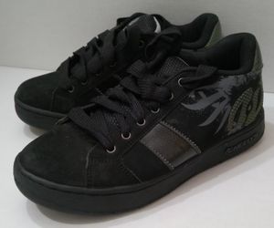 BRAND NEW MEN'S BLACK HEELYS ( NO WHEELS) SIZE 7