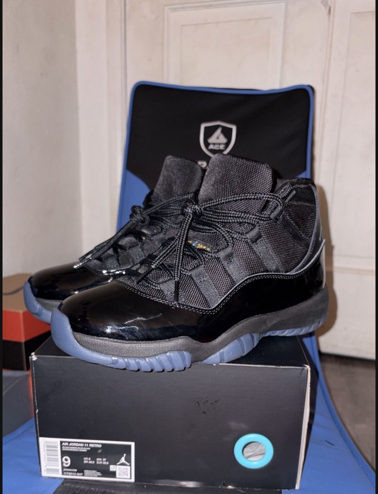 Worn Once Jordan Gamma 11s With Box Size 9