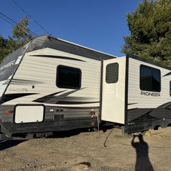 2019 Pioneer Travel Tráiler In Víctorville Ca