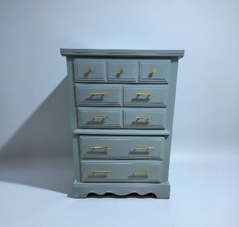 Refinished Gray 5-Drawer Dresser – Brass Handles – Vintage 1976 Chest