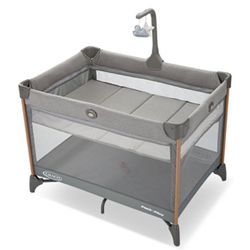 Graco On The Go Zip DLX Pack ‘n Play Playard, Folding Playpen with Bassinet, Portable Crib