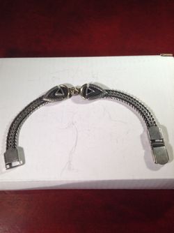 VINTAGE TWO TONE GOLD AND SILVER BRACELET WITH TRILLION SHAPE AMETHYST STONES