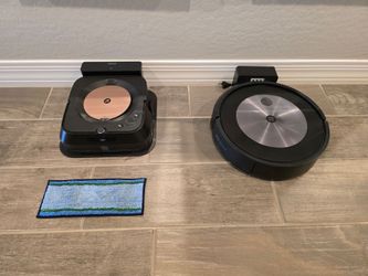 iRobot Roomba j7 Robot Vacuum + 
iRobot Braava Jet m6 (