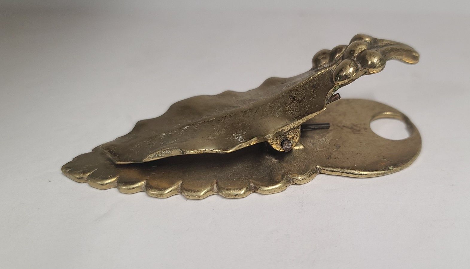 Beautiful Vintage 1950s VA Metalcrafters Brass Holly Leaf Clip