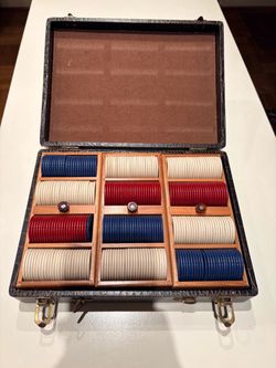 Vintage Poker Chip Set Ribbed Chips Alligator Case Wood Caddy