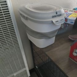 Dog Food Storage 