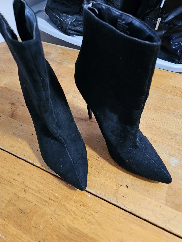 Suede Like Heel Boots 