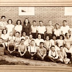 Helfenstein 1947 Middle School Picture