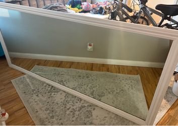 Free 78x36inch mirror *must pickup*