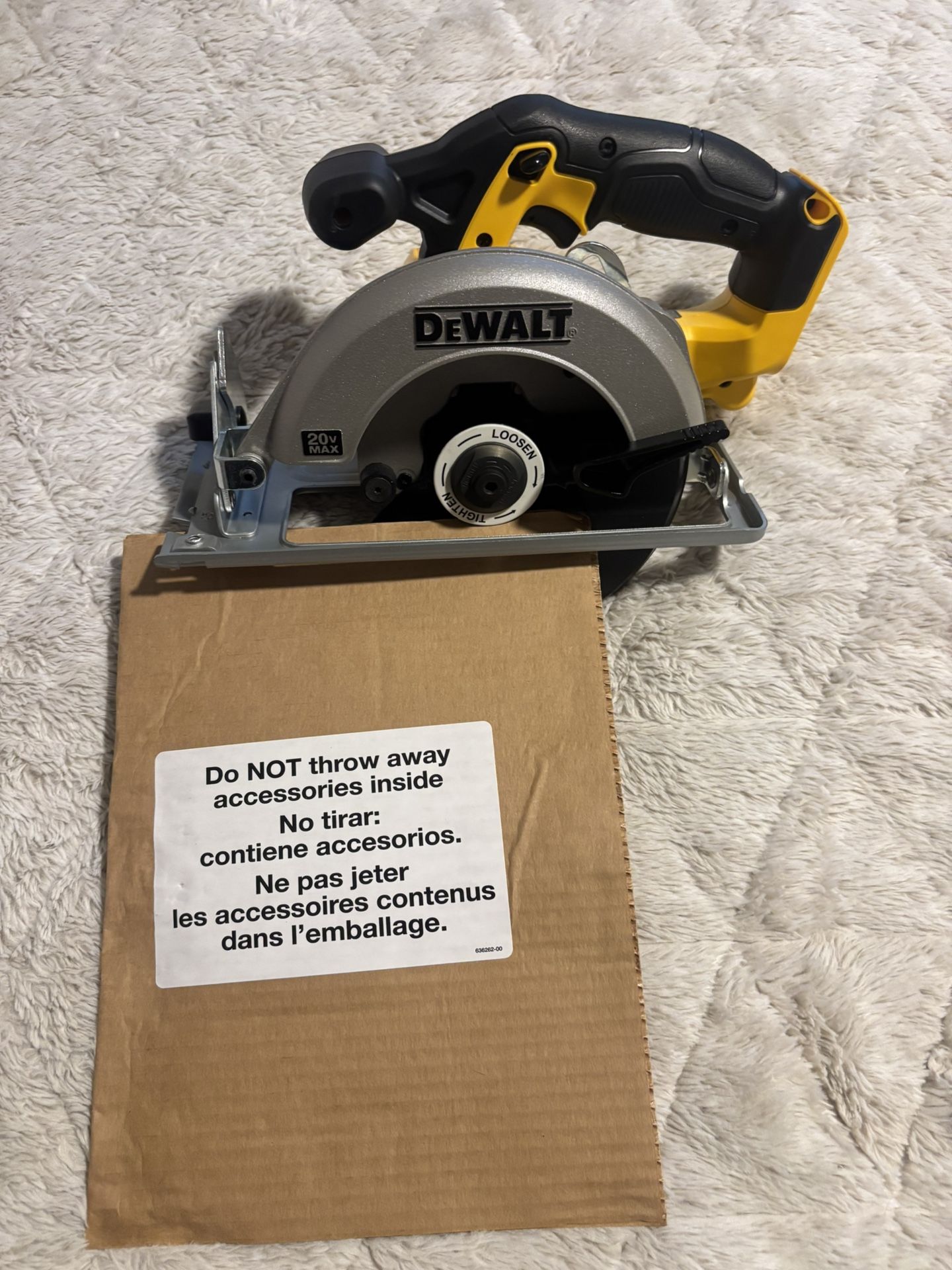 DeWalt cordless Skil saw