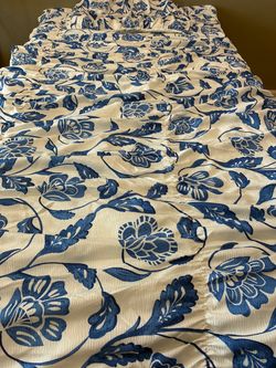 Full / Queen Comforter set