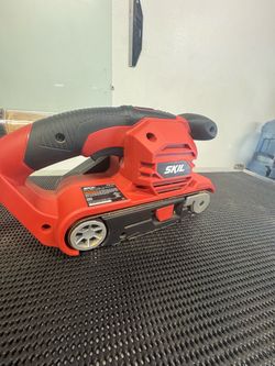 SKIL 7510 Belt Sander with micro filtration
