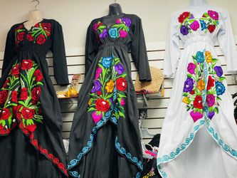 Beautiful Embroidered Mexican Dress - Hermosos Vestidos Bordados Mexicanos✨Prices Vary - Precios Varian✨