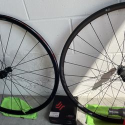 New Takeoff Fulcrum Wheels & Hub for Shimano