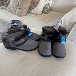New Isotoner Signature 360 All Around Memory Foam Boots/slippers