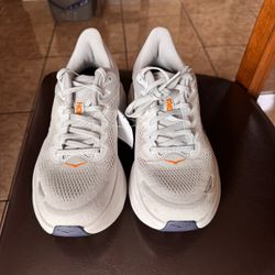 Hoka Men Size 9.5