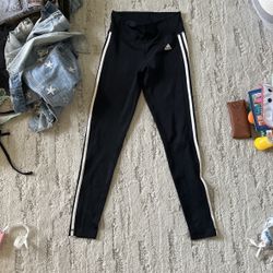 Women’s Adidas Leggings