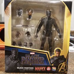 Mafex Black Panther No.091 *IN HAND NEXT WEEK*