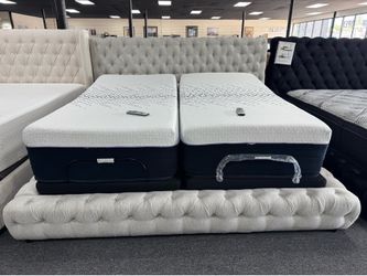Gray King Size Bedframe. 🚚WE DELIVER🚚