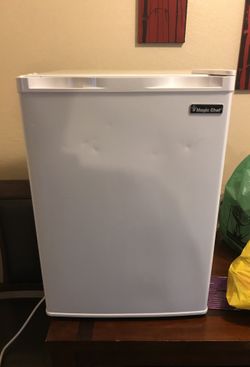 Magic Chef Mini Refrigerator
