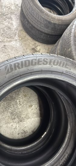 Bridgestone Tire Set
