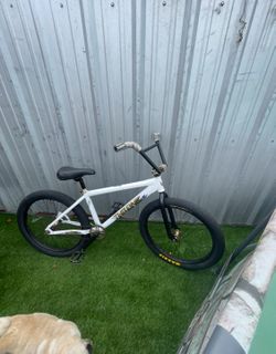 Throne bike 24 inch