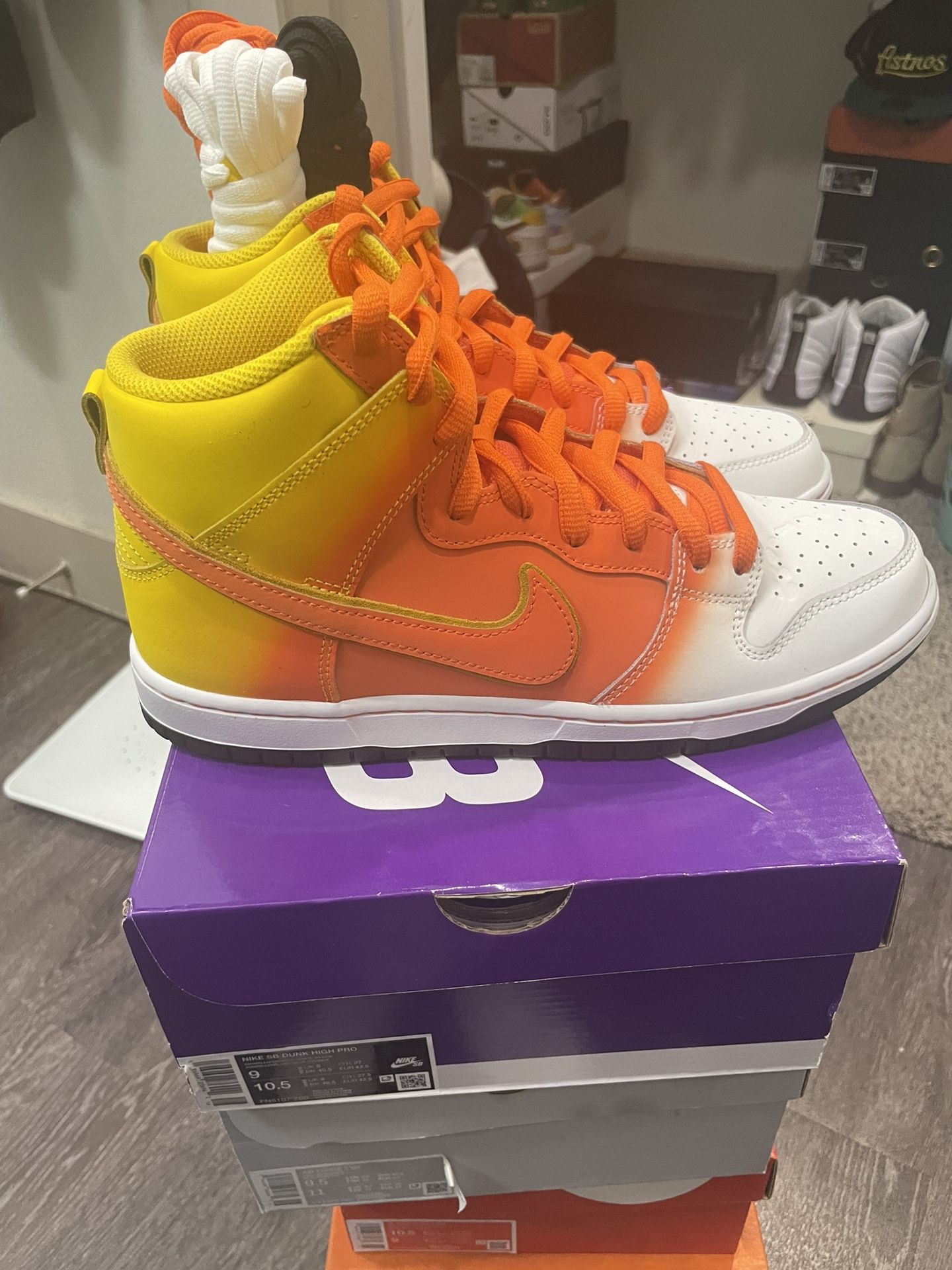 Nike SB Dunk High Sweet Tooth Candy Corn