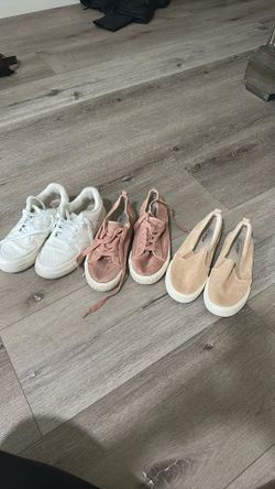 Girl’s Shoes