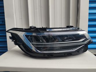 2022 2023 2024 Volkswagen Tiguan Right Passenger Side LED Headlight  Oem