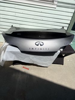 INFINITI G37. OR Q60 COUPE 2 DOORS Parts in a good condition clean