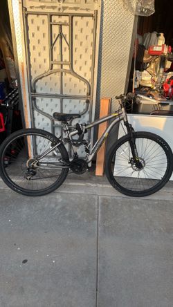 Mongoose 3.1 Ledge Mountain Bike