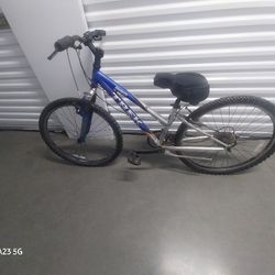 2011 trek 820 