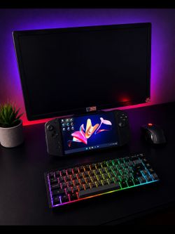 Lenovo Z1 Extreme Mobile Gaming PC