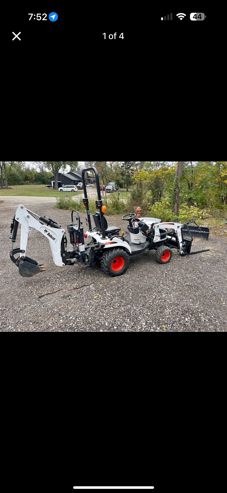 Bobcat 1025 tractor