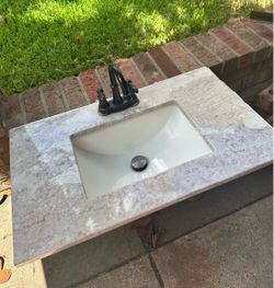 Bathroom sink